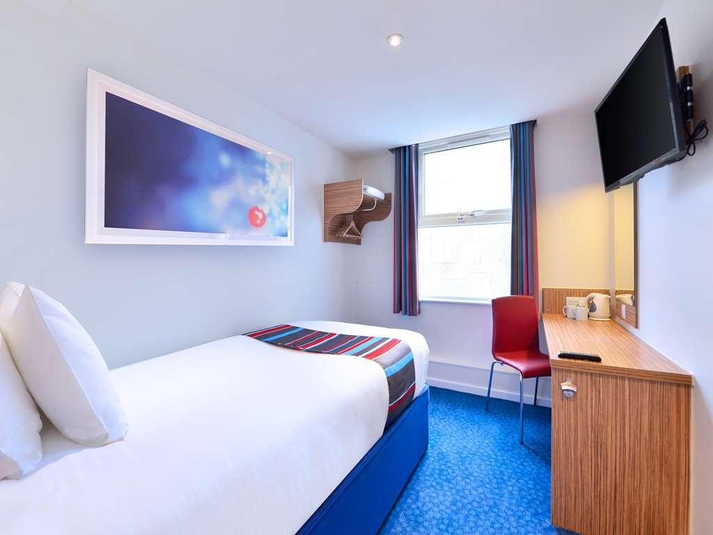Hotel Travelodge Farringdon London Room photo
